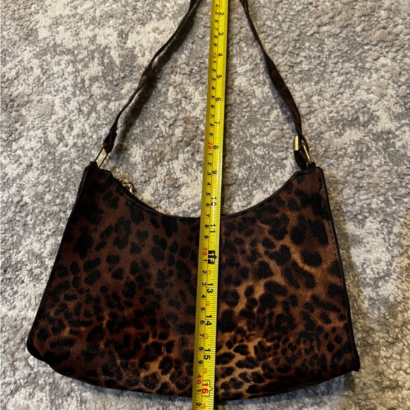 Leopard Print Shoulder Bag - Picture 7 of 7